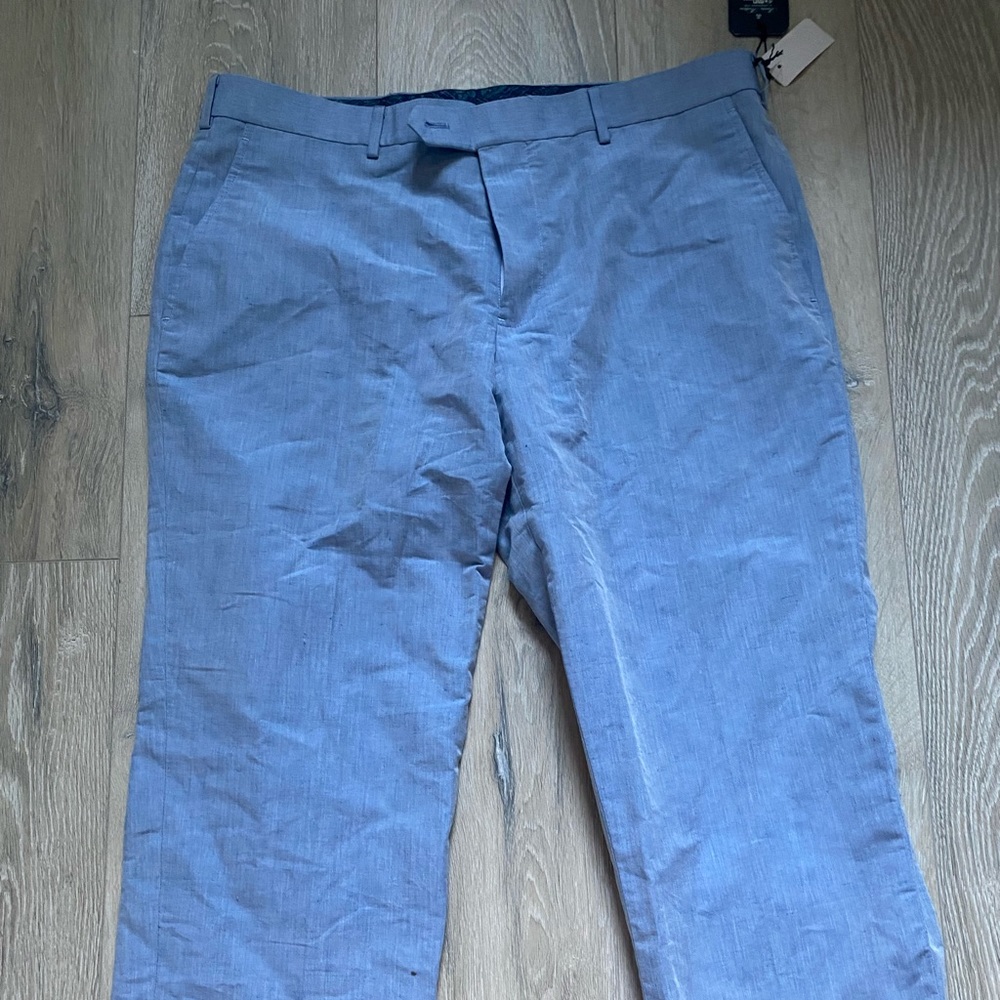 Men’s chino pants new with tags